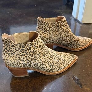 Dolce Vita Tan Leopard Ankle Booties